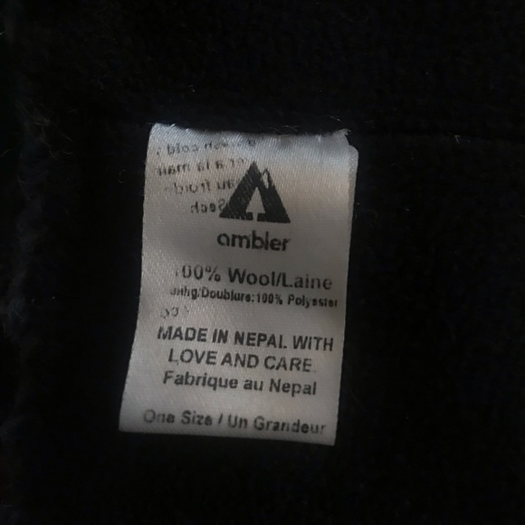 Blue wool Ambler toque - Picture 3 of 6